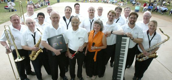 Desert Swing Group Photo 2005